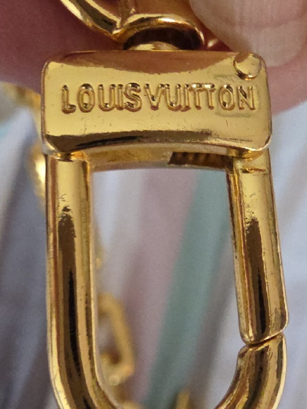 LV Gold paper clip Link Chain Strap 20" - Picture 6 of 6